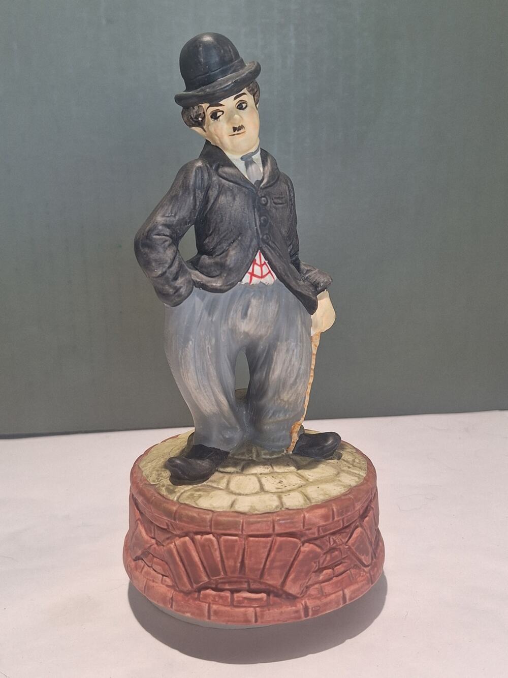 1973 Bubbles Inc Charlie Chaplin Little Tramp Ceramic Music Box Sankyo Japan NM